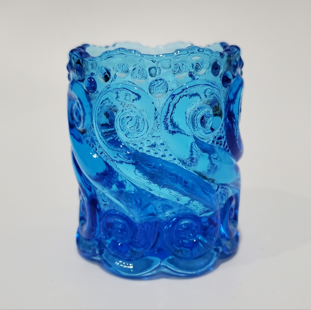 Vntg 2 1/4" S Repeat Pattern Blue Toothpick Holder